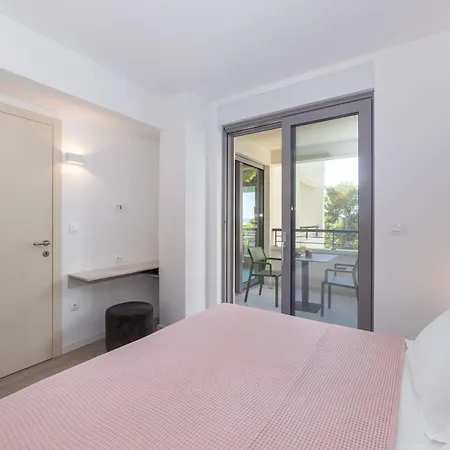 Guest house Beachfront Sunset - Srzic