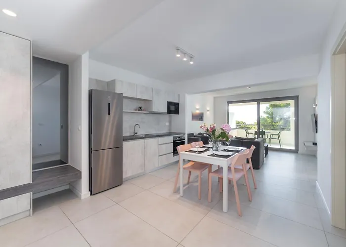 Beachfront Sunset - Srzić Maison d'hôtes