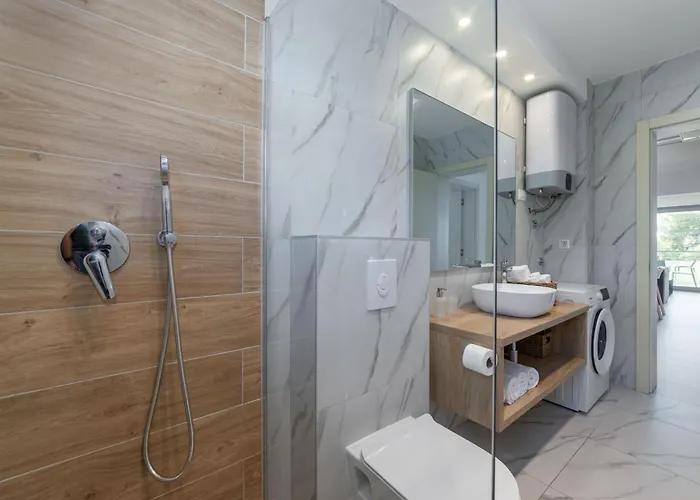 Beachfront Sunset - Srzic Гостьовий будинок *