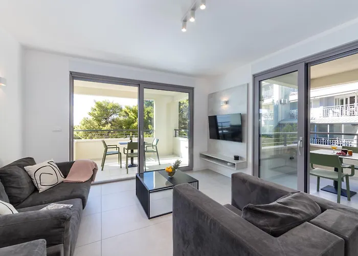 بيت ضيافة Beachfront Sunset - Srzic 3*